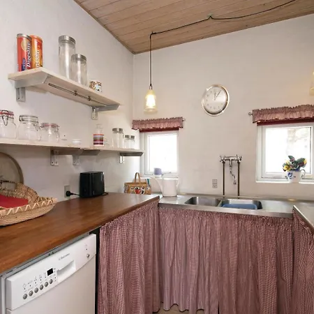 Four-bedroom Holiday In بلوكهوس
